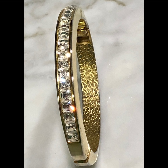 Channel Set Rhinestone Bracelet - Picture 3 of 8